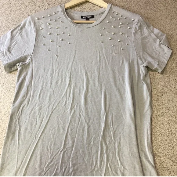 Express Gray Pearl Embellished T-Shirt - Picture 3 of 7